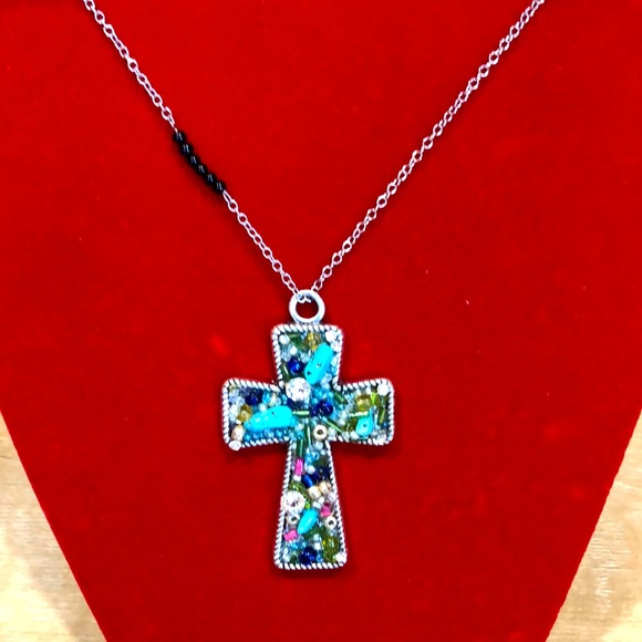 Ornate ,Beautiful statement piece with Multi colored stones - Picture 1 of 1